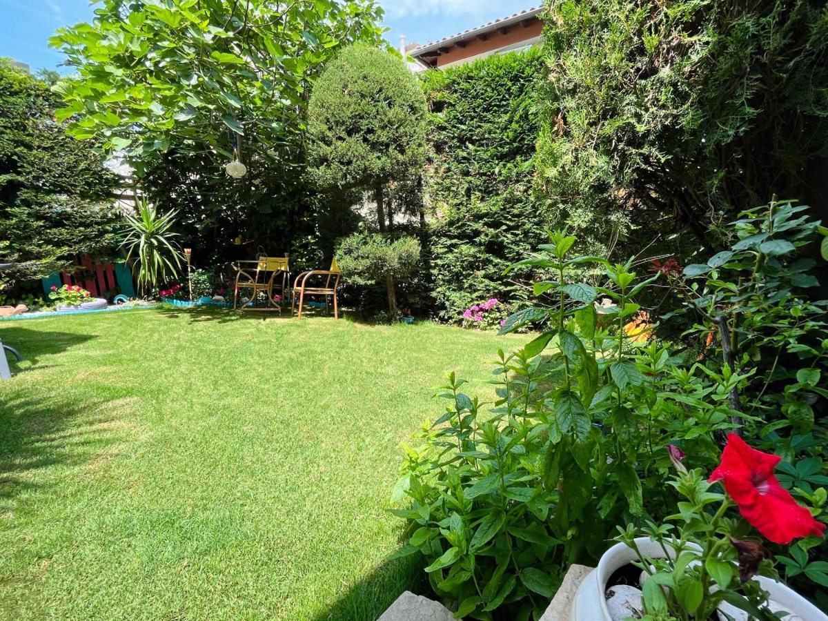 Electra Garden House Holiday home *