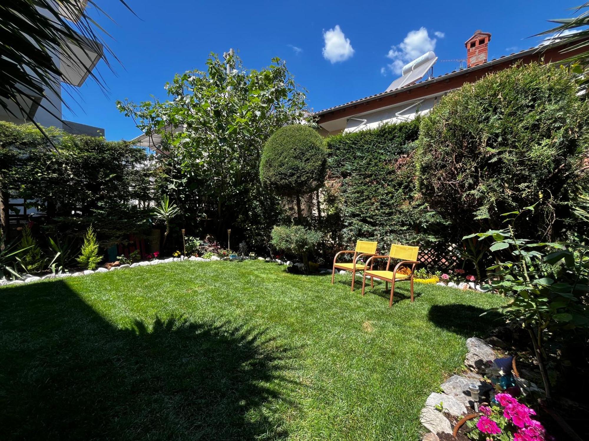 Holiday home Electra Garden House *